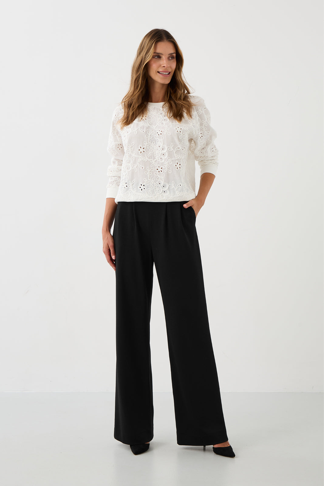 Pants CWANIARY black