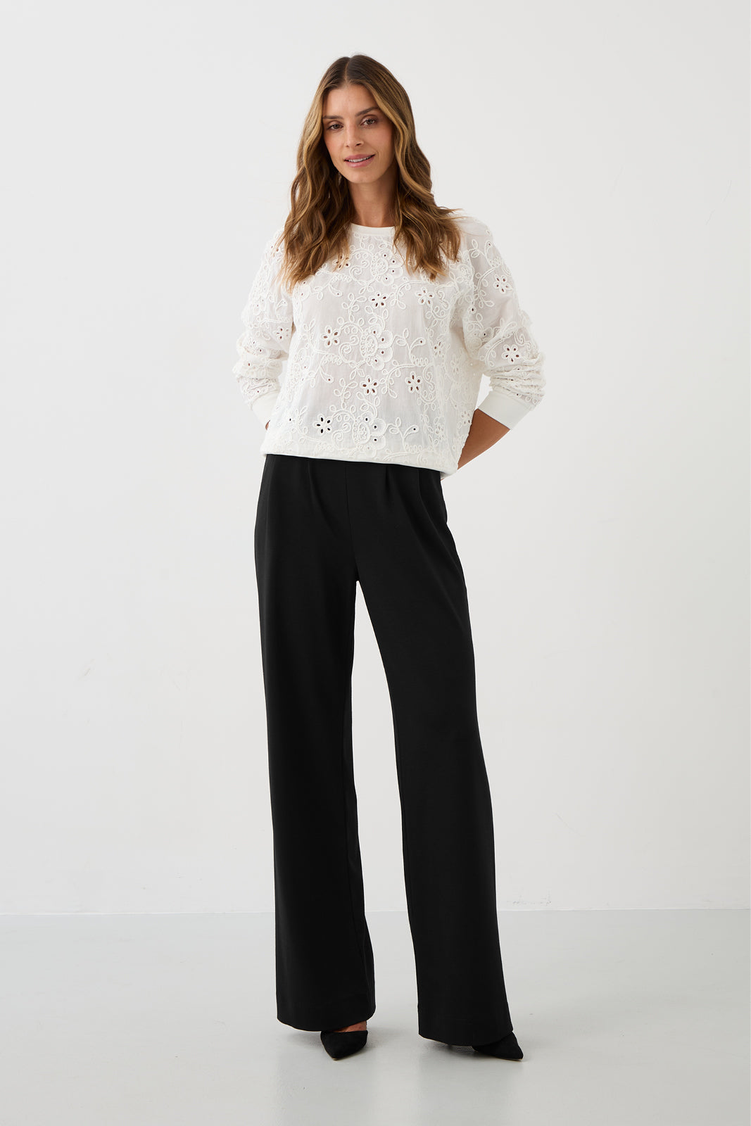 Pants CWANIARY black